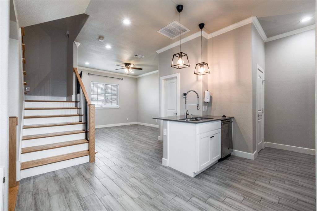 Dallas, TX 75228,2247 Dorian Place