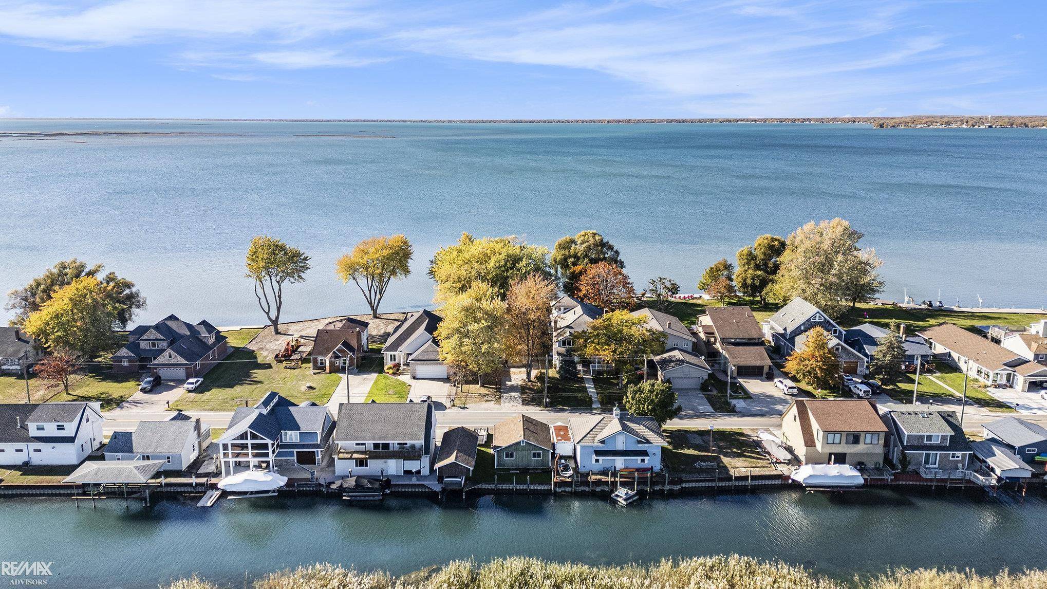 Clay, MI 48001,8014 Anchor Bay Dr DR