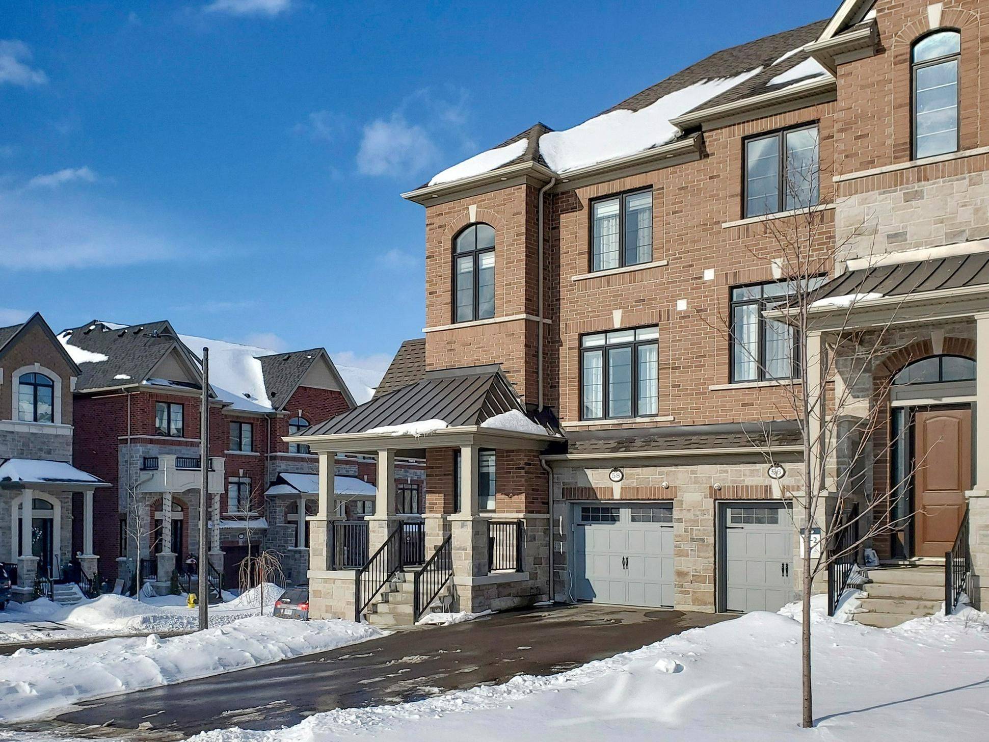 Whitby, ON L1P 0L7,58 Elkington CRES