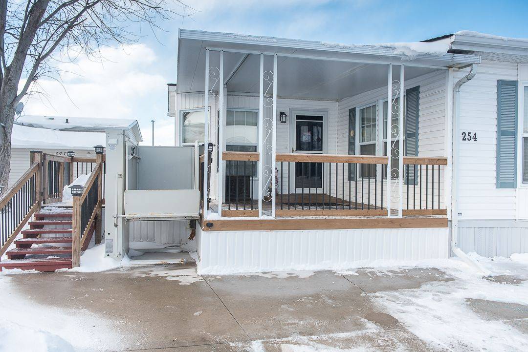 Fort Erie, ON L0S 1S1,3033 Townline RD #254