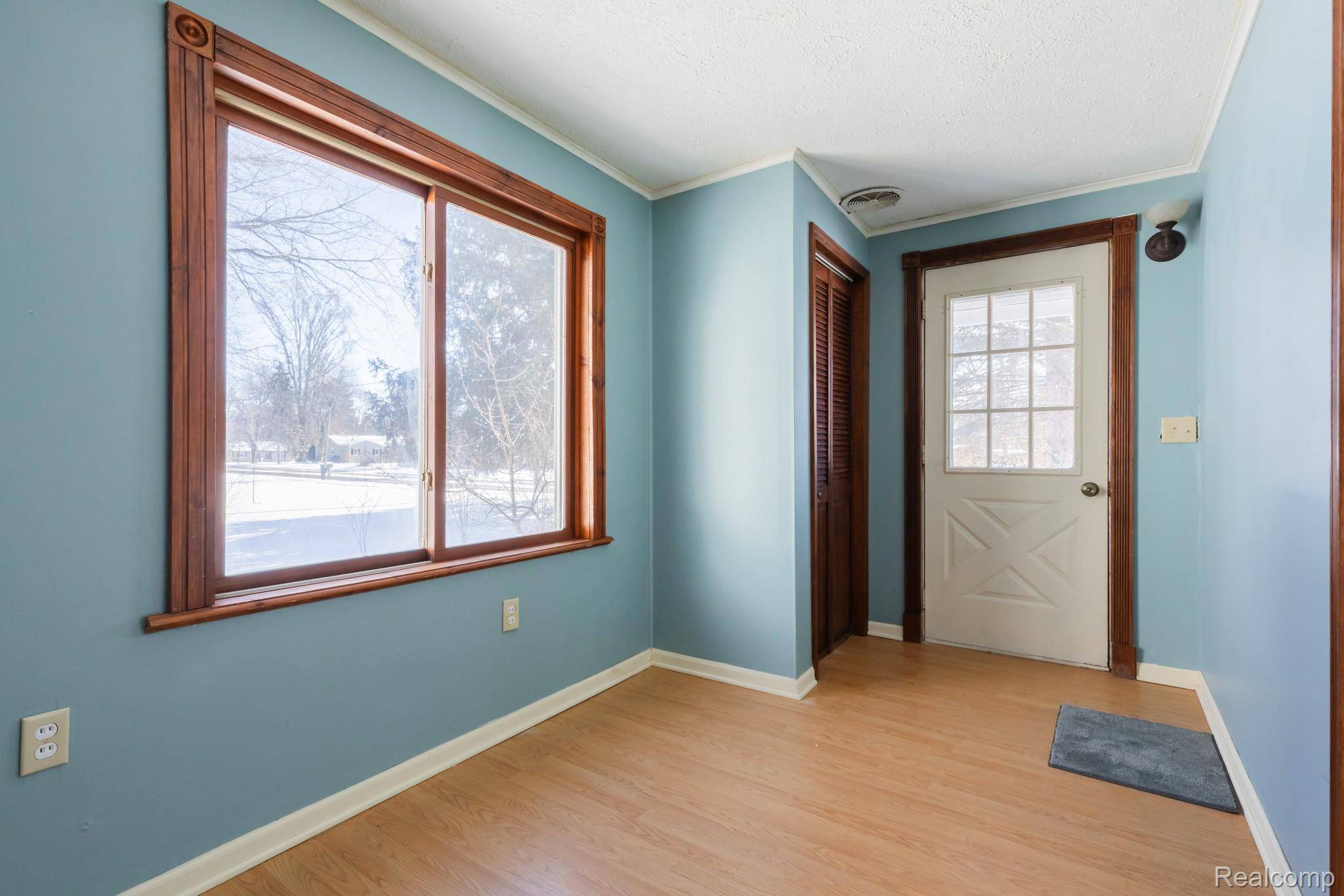 Mason, MI 48854,703 E Columbia ST