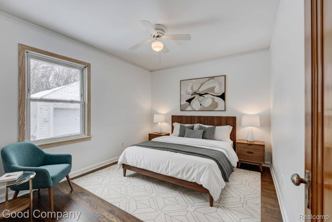 Oak Park, MI 48237,8460 Kenberton DR