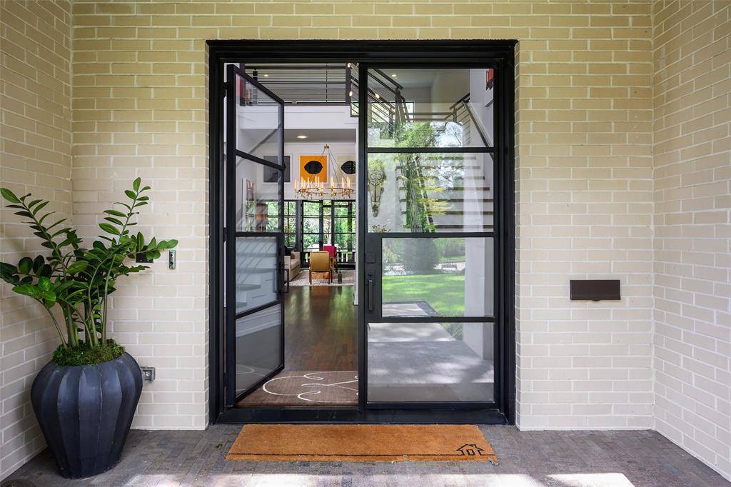 Dallas, TX 75229,3817 Meadowdale Lane