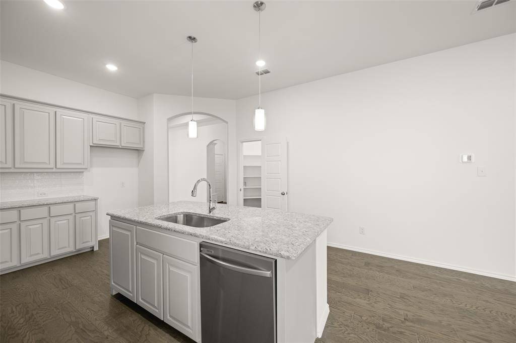 Joshua, TX 76058,7745 Gatevine Avenue