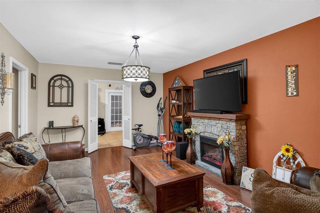 Shreveport, LA 71109,4031 Robin Lane