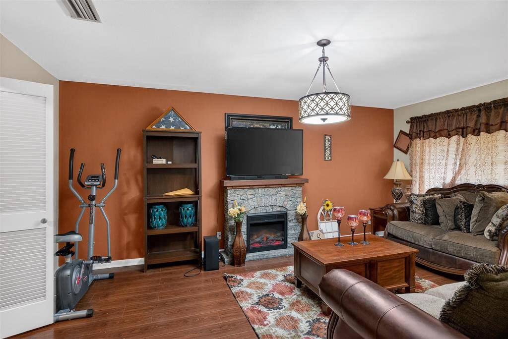 Shreveport, LA 71109,4031 Robin Lane