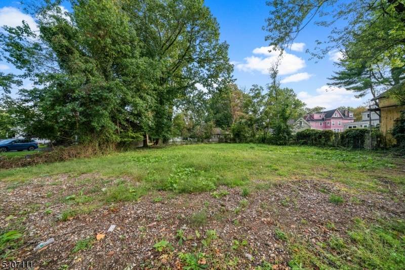 215 Ross Pl #J, Westfield Town, NJ 07090