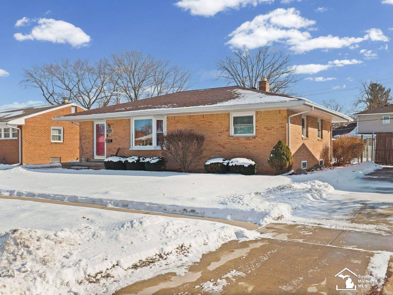 Monroe, MI 48161,943 Western AVE