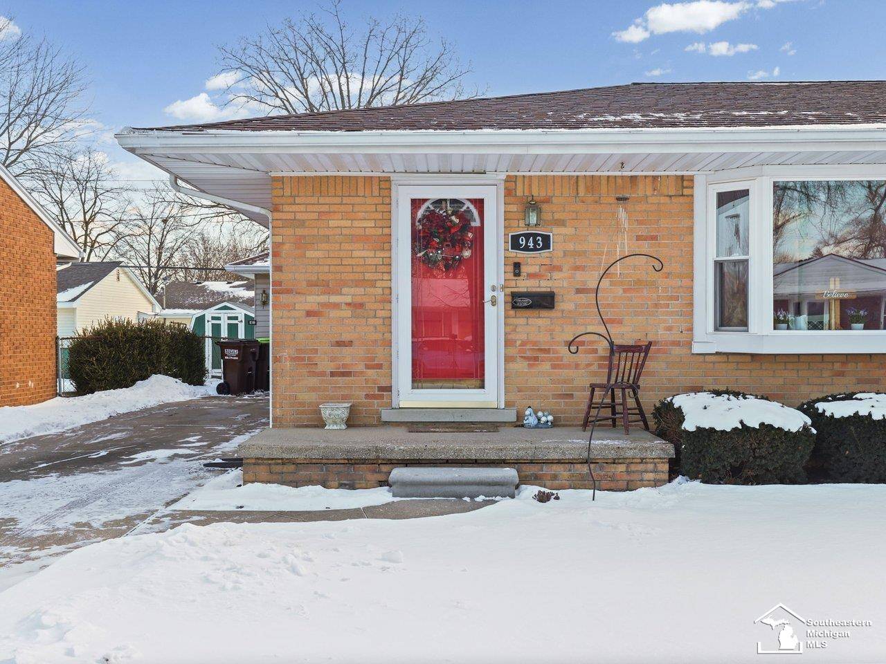 Monroe, MI 48161,943 Western AVE