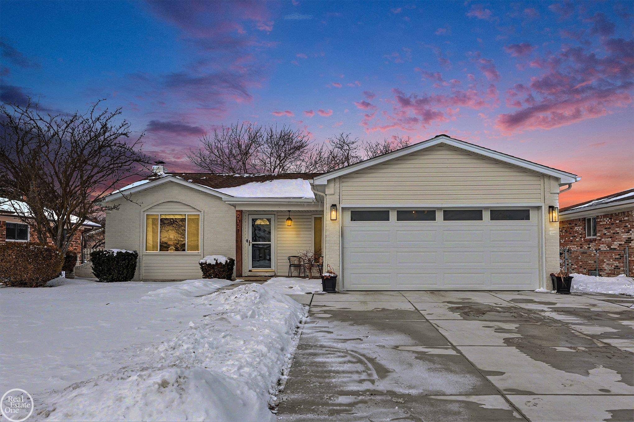 Sterling Heights, MI 48310,2351 Michael DR