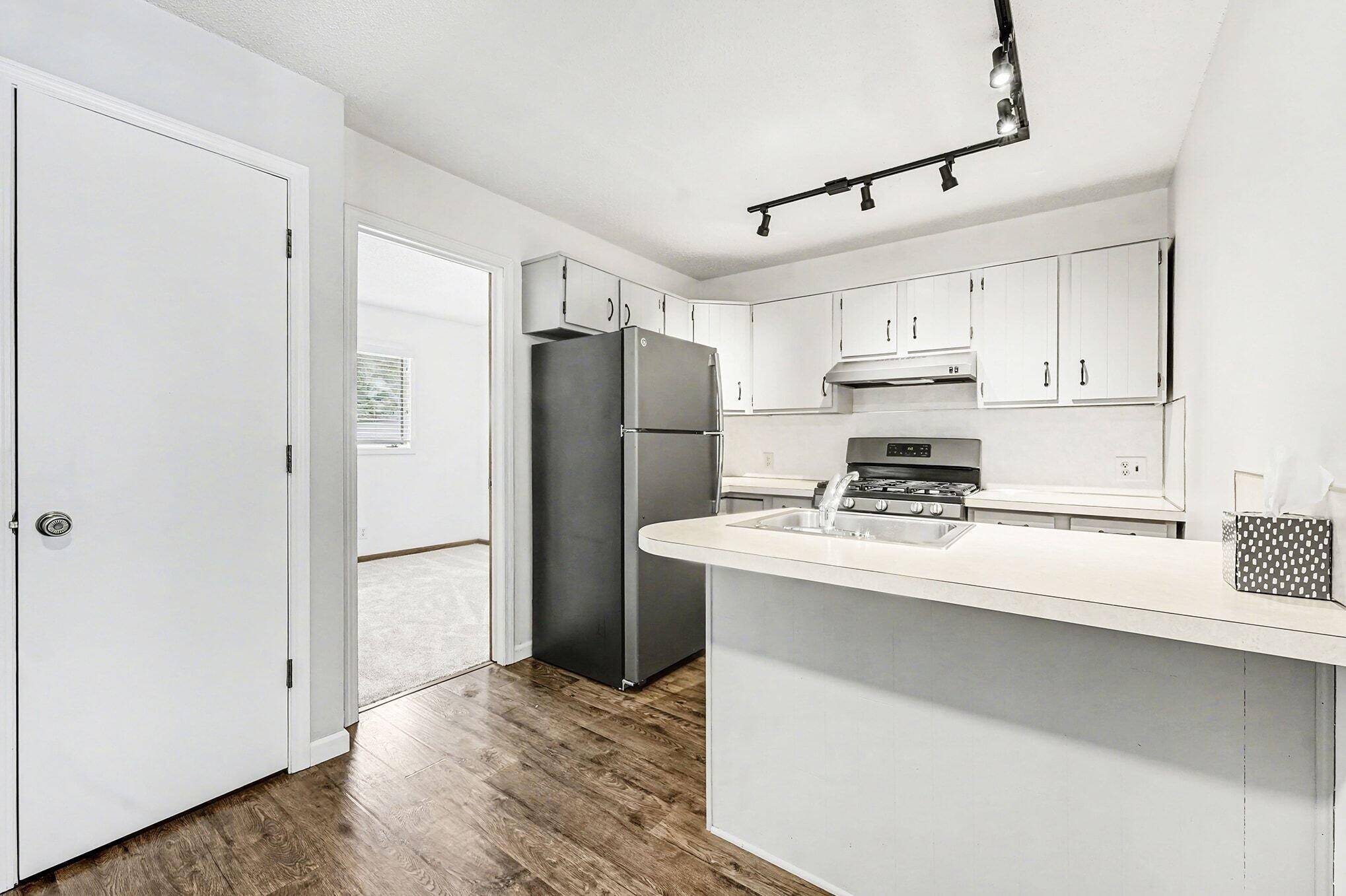 Grand Rapids, MI 49503,517 Maryland AVE NE #9