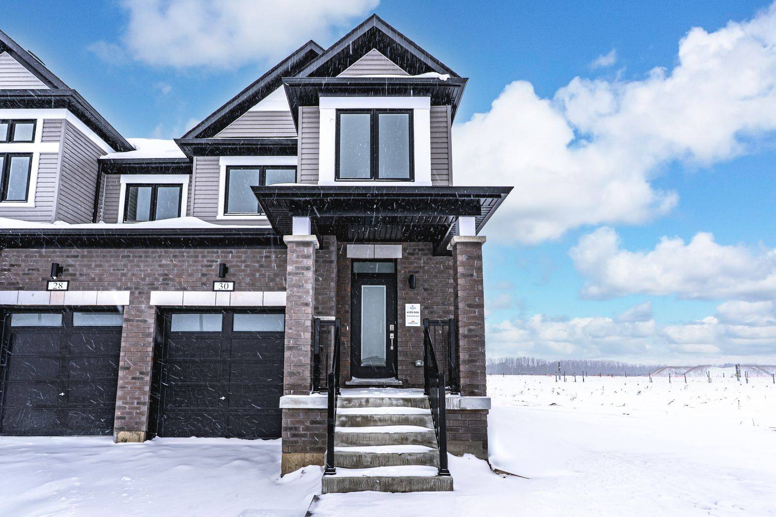 Barrie, ON L9J 0Z5,30 Stockholm RD