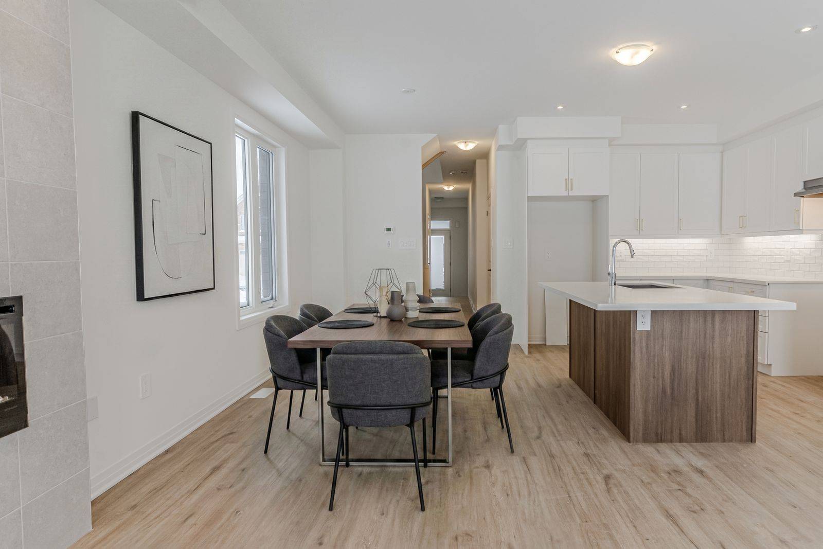 Barrie, ON L9J 0Z5,30 Stockholm RD