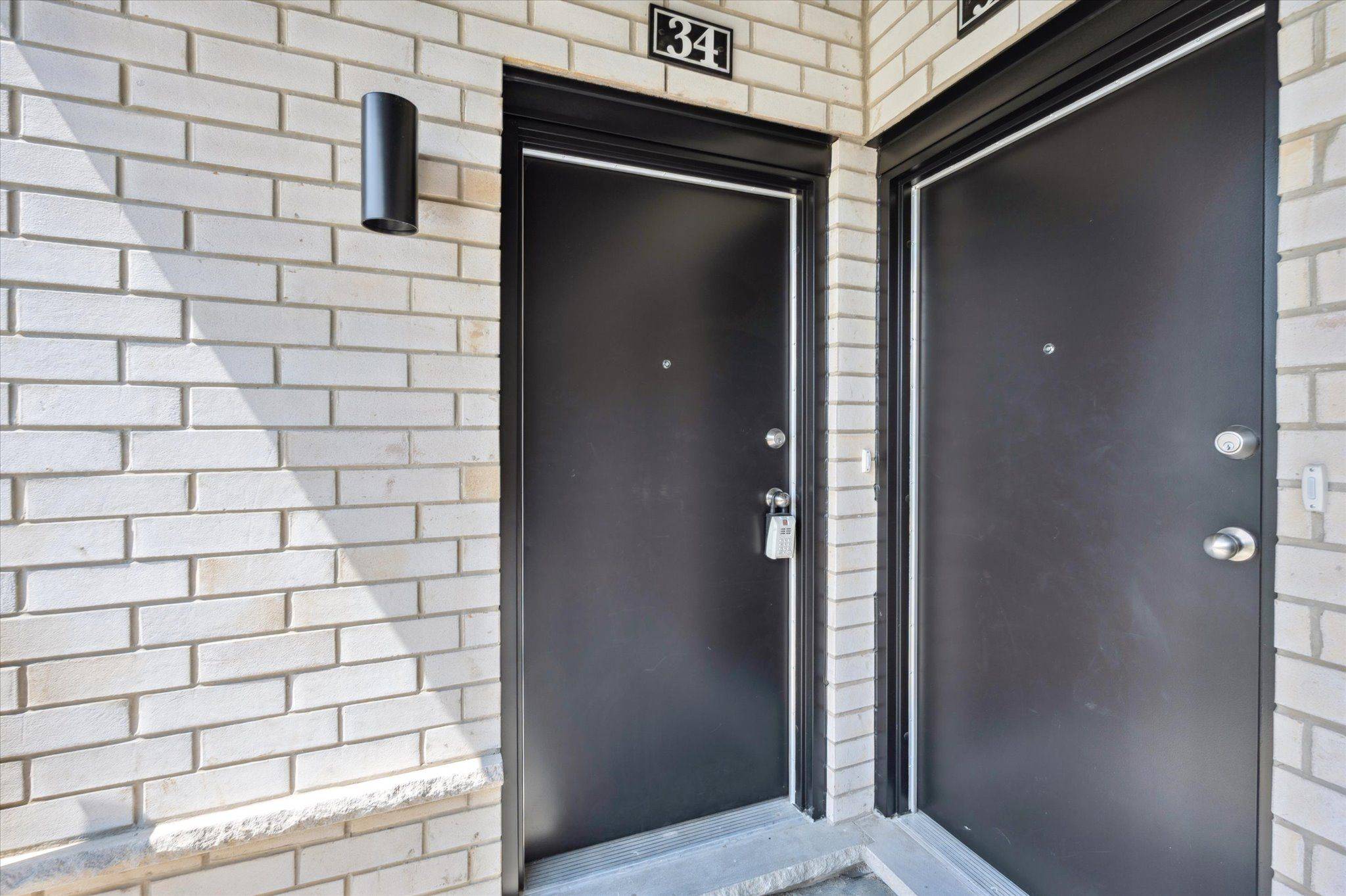 Kitchener, ON N2R 1N3,10 South Creek DR #34