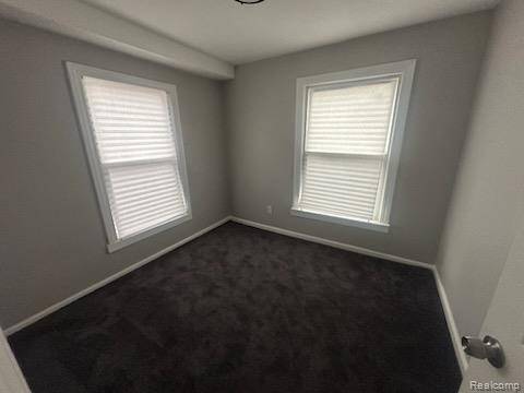 Detroit, MI 48228,8897 Hartwell ST