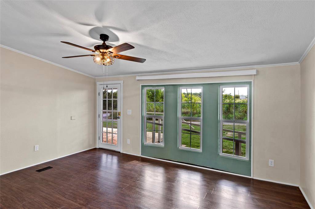 Bowie, TX 76230,401 Barker Street