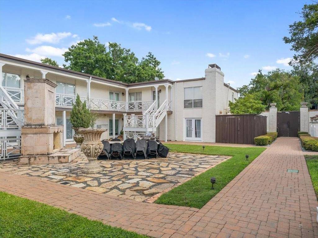 Dallas, TX 75206,5915 E University Boulevard #112