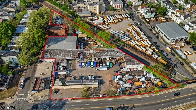 East Orange City, NJ 07017,10 Park Ave