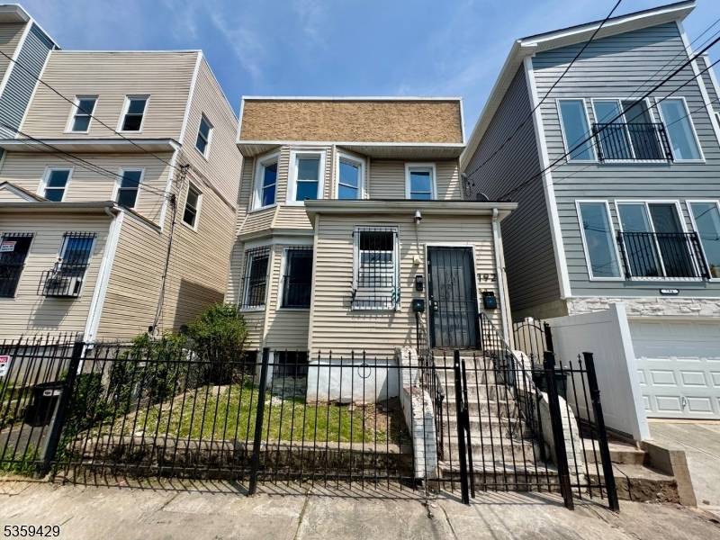 Newark City, NJ 07103,792 South 19th Street