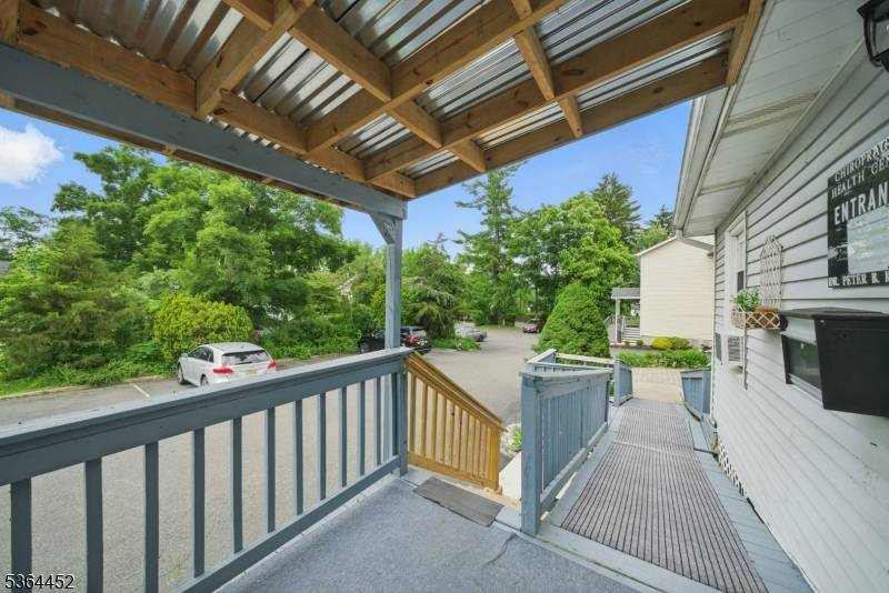 Hamburg Boro, NJ 07419,11 Vernon Ave