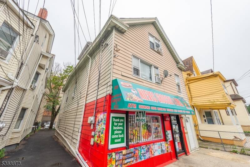 Paterson City, NJ 07514,609 Madison Ave