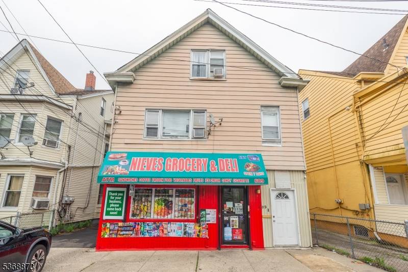 Paterson City, NJ 07514,609 Madison Ave