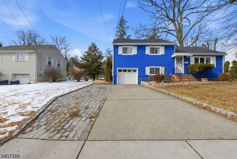 West Orange Twp., NJ 07052,31 Randolph Pl