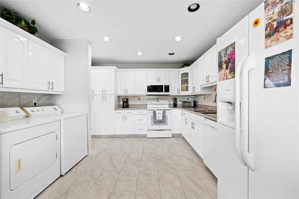 Delray Beach, FL 33445,1621 NW 20th Ave #203