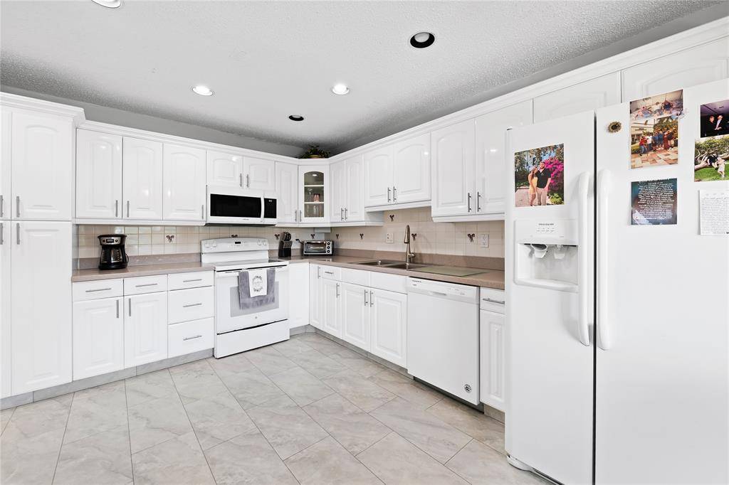 Delray Beach, FL 33445,1621 NW 20th Ave #203