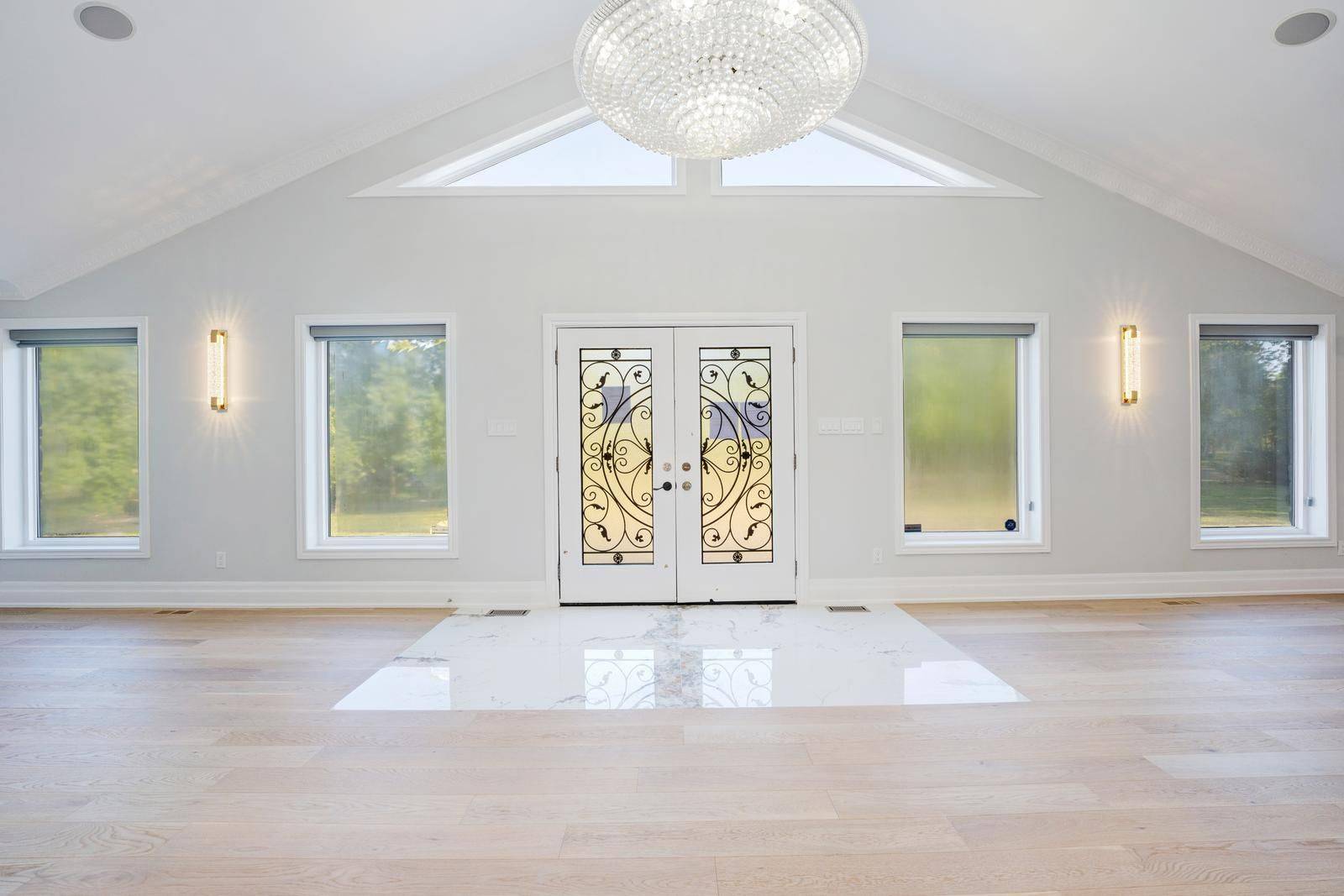 Richmond Hill, ON L4E 3M1,8 Ridgewood DR