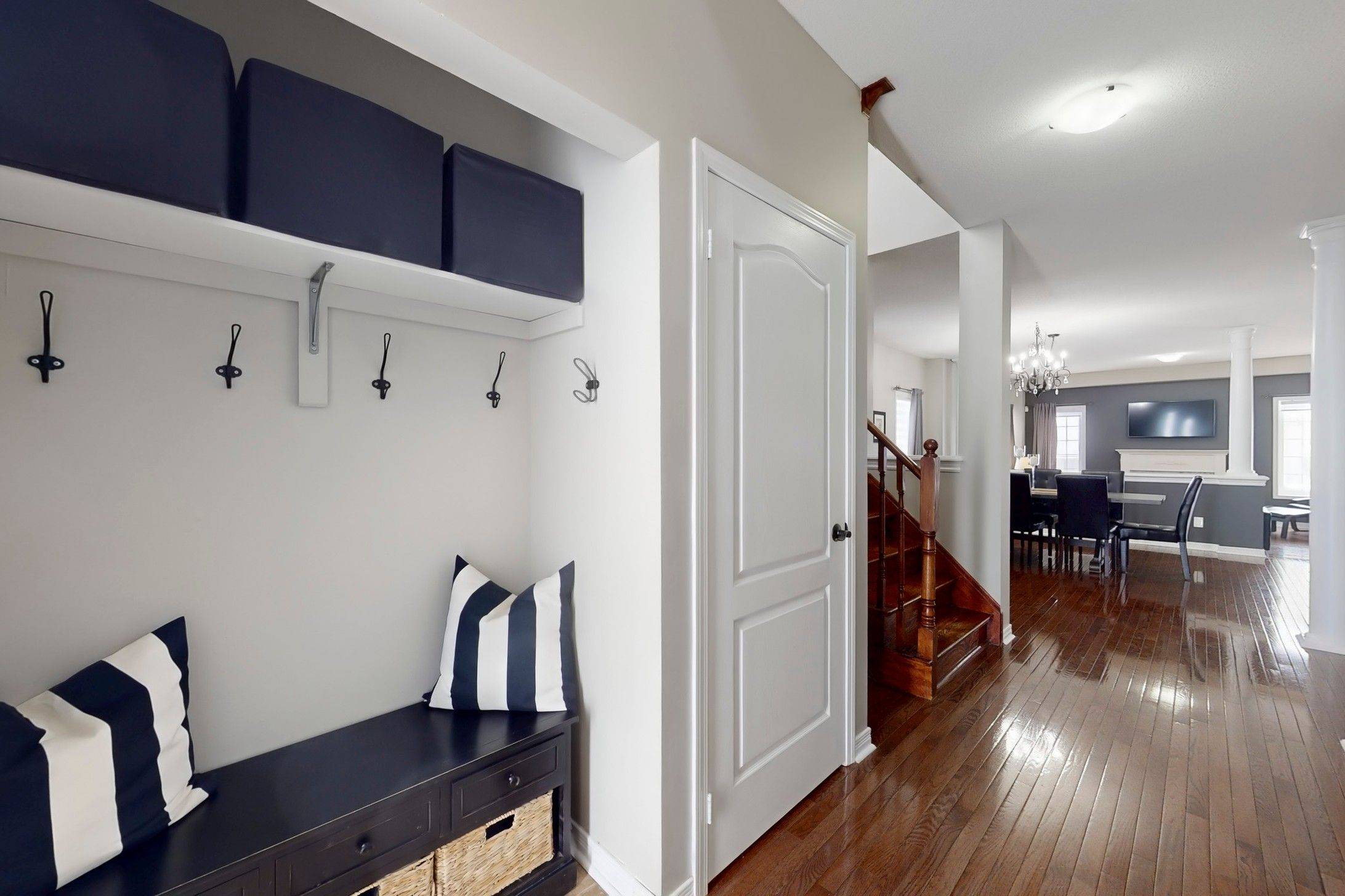 Barrie, ON L4M 0A7,58 Tudor CRES