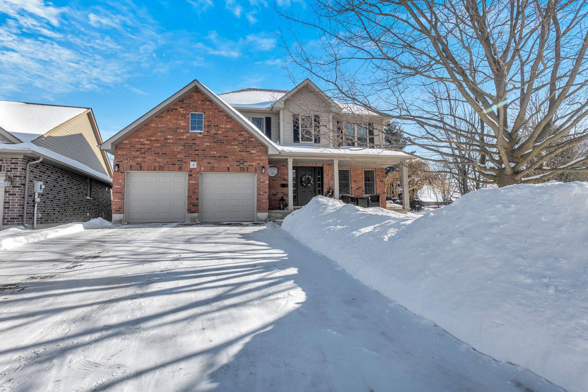 Tillsonburg, ON N4G 5R7,4 Catalpa CT