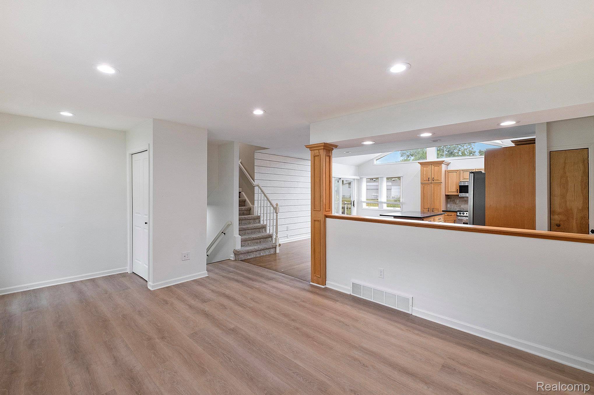 Fenton, MI 48430,12147 Torrey RD