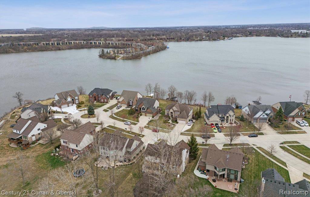 Belleville, MI 48111,49288 Peninsular DR