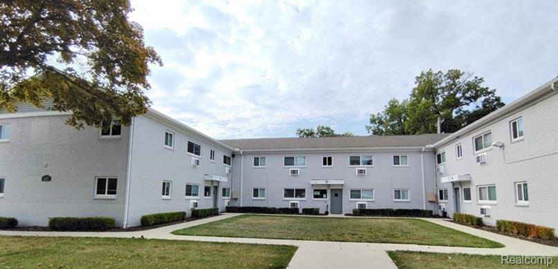 Hazel Park, MI 48030,1770 E Woodward Heights BLVD #C1