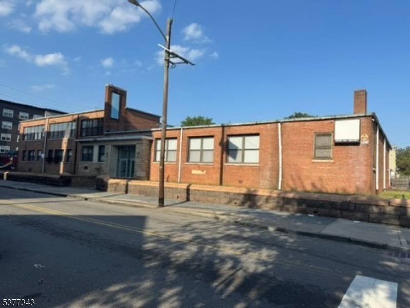 Paterson City, NJ 07501,179 Carroll St