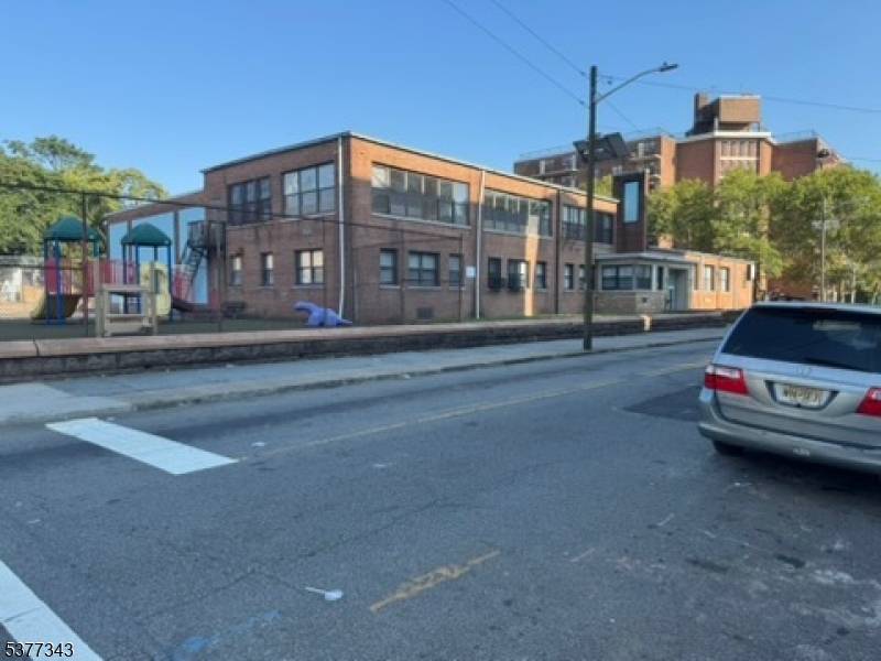 Paterson City, NJ 07501,179 Carroll St