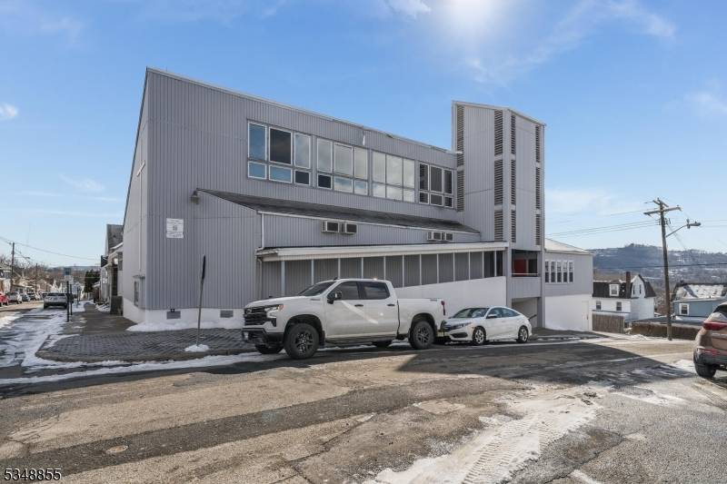 Phillipsburg Town, NJ 08865,278 Chambers St