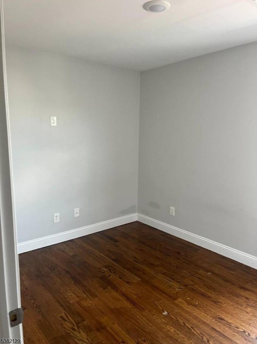 Elizabeth City, NJ 07206,253 Pine St