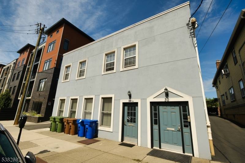 Linden City, NJ 07036,30 W Price St