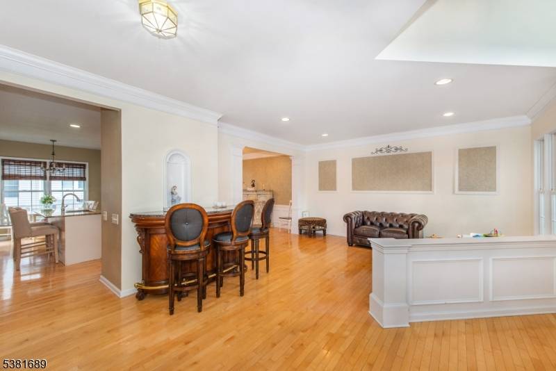 Totowa Boro, NJ 07512,6 Congressional Ln