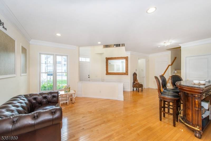 Totowa Boro, NJ 07512,6 Congressional Ln