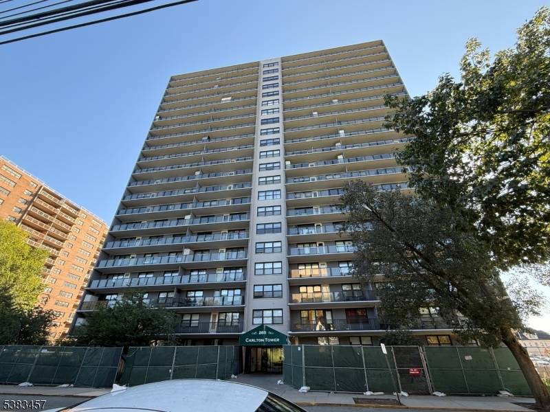 Passaic City, NJ 07055,285 Aycrigg Ave #19G