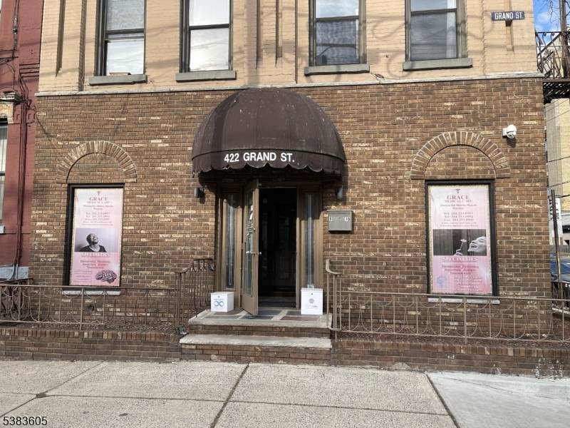 Hoboken City, NJ 07030,422 Grand St