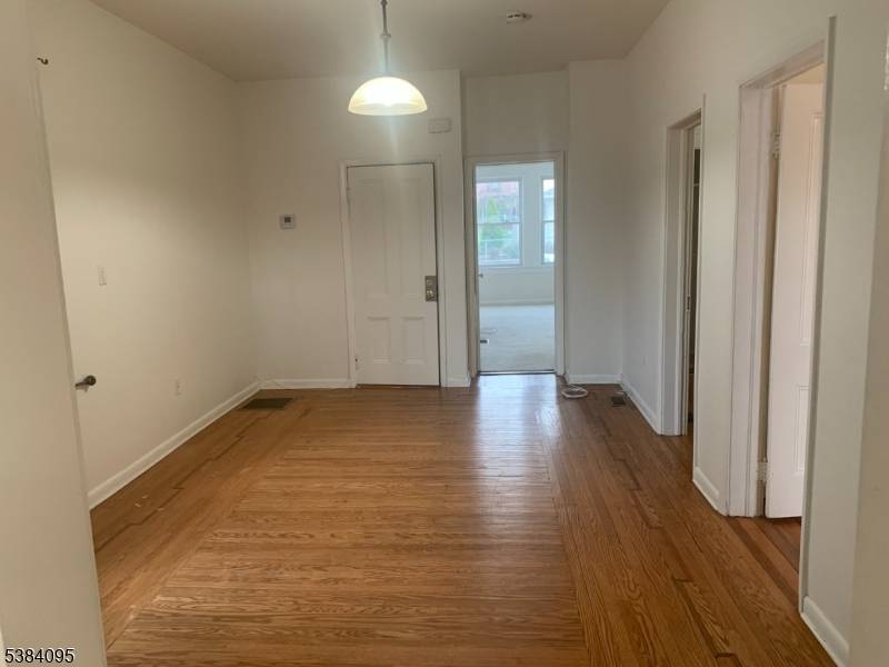 Clifton City, NJ 07011,10 Exchange Pl