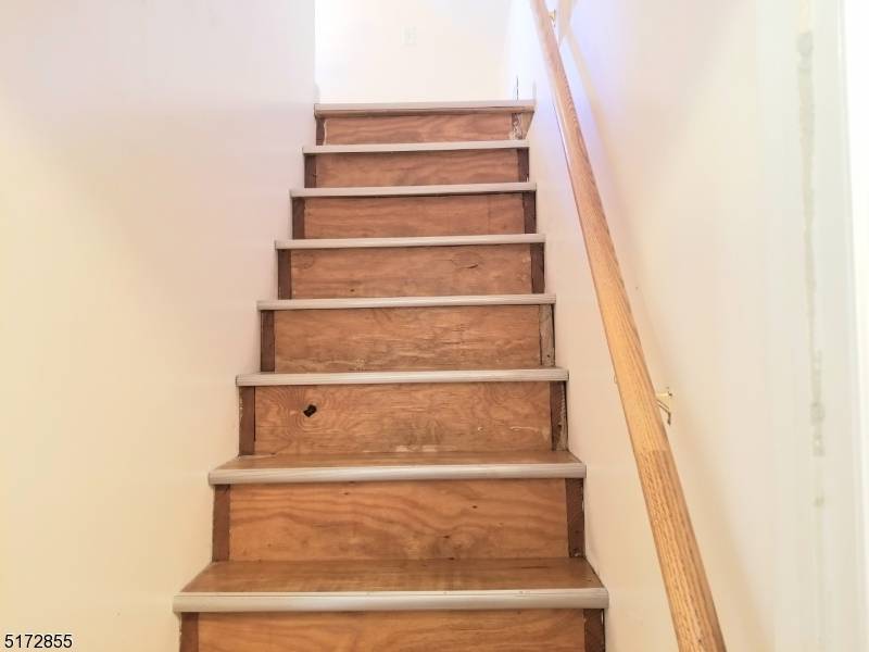 North Plainfield Boro, NJ 07060,8 Stone St