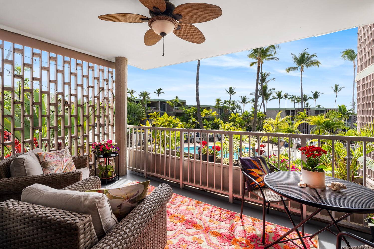 Kailua-kona, HI 96740,75-6016 ALII DR #221