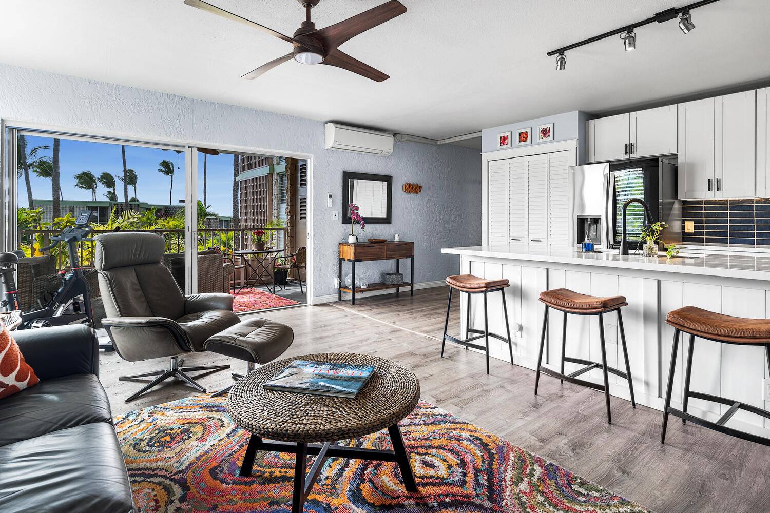 Kailua-kona, HI 96740,75-6016 ALII DR #221