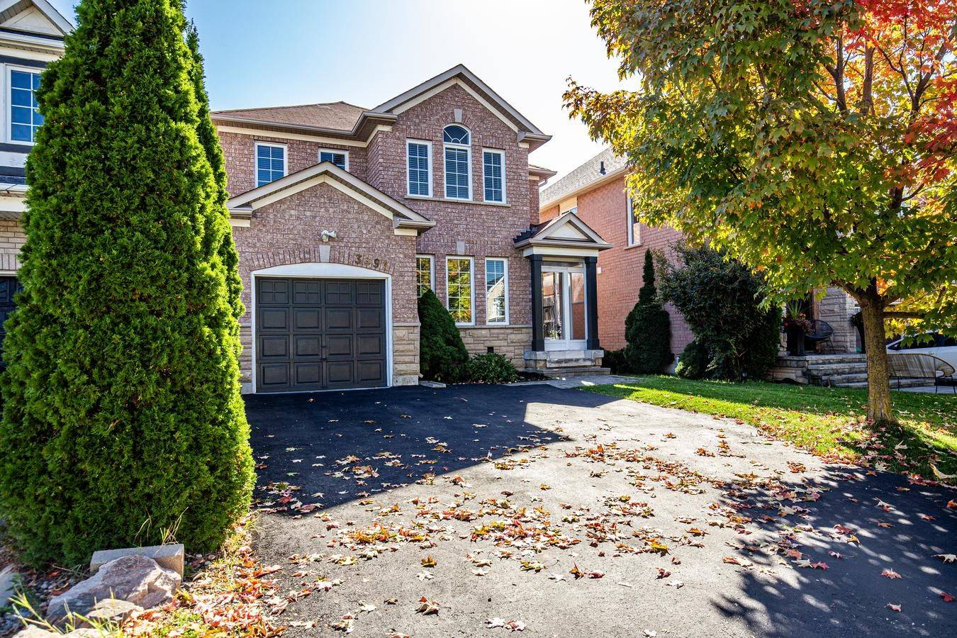 Mississauga, ON L5N 8M2,3391 Bruzan CRES