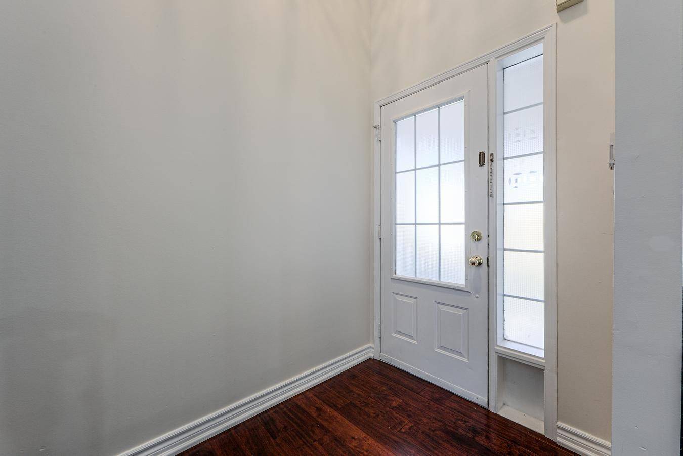 Mississauga, ON L5N 8M2,3391 Bruzan CRES